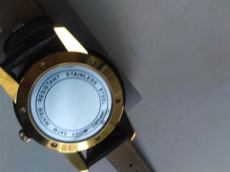 低价转让进口男士新手表