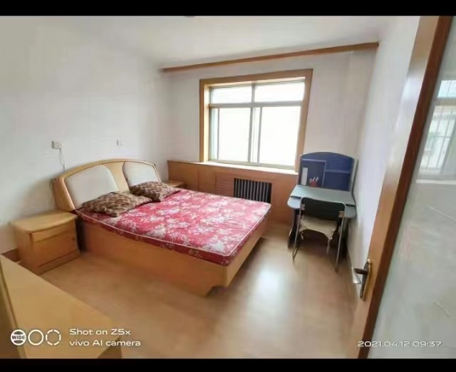 利群附近上班的小姐姐