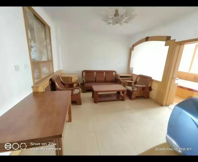 利群附近上班的小姐姐