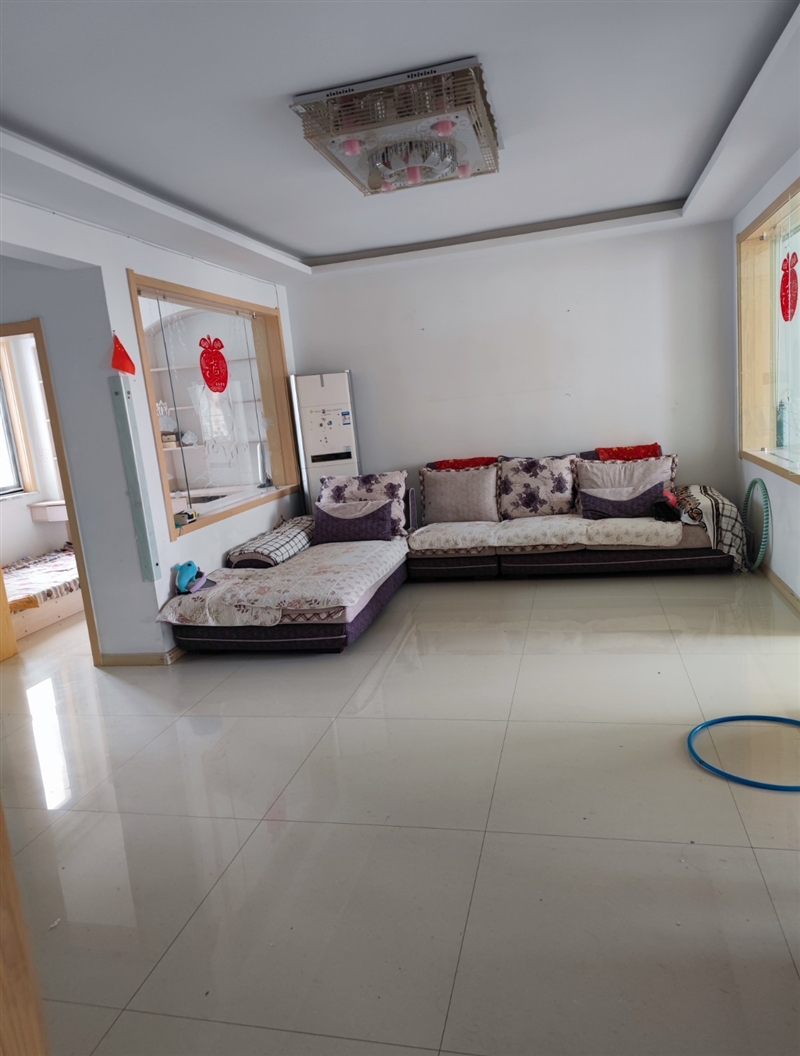 开发区,祥和名苑,精装修,带家具家电,拎包入住