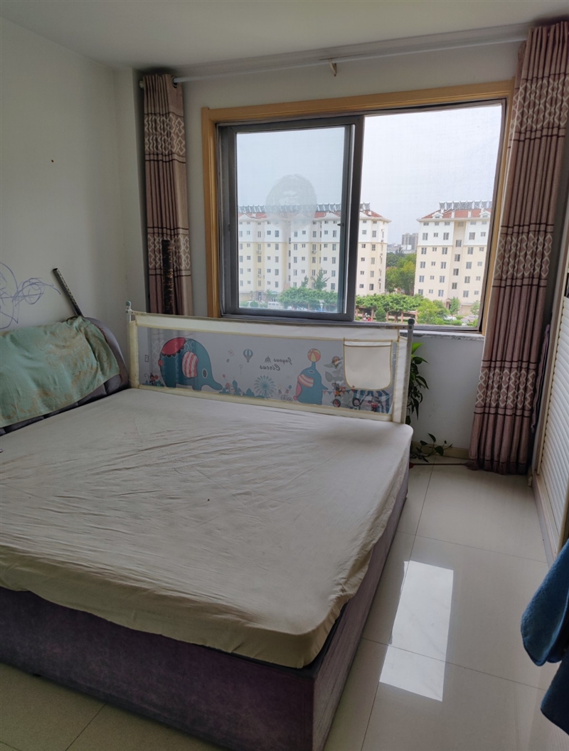 开发区,祥和名苑,精装修,带家具家电,拎包入住