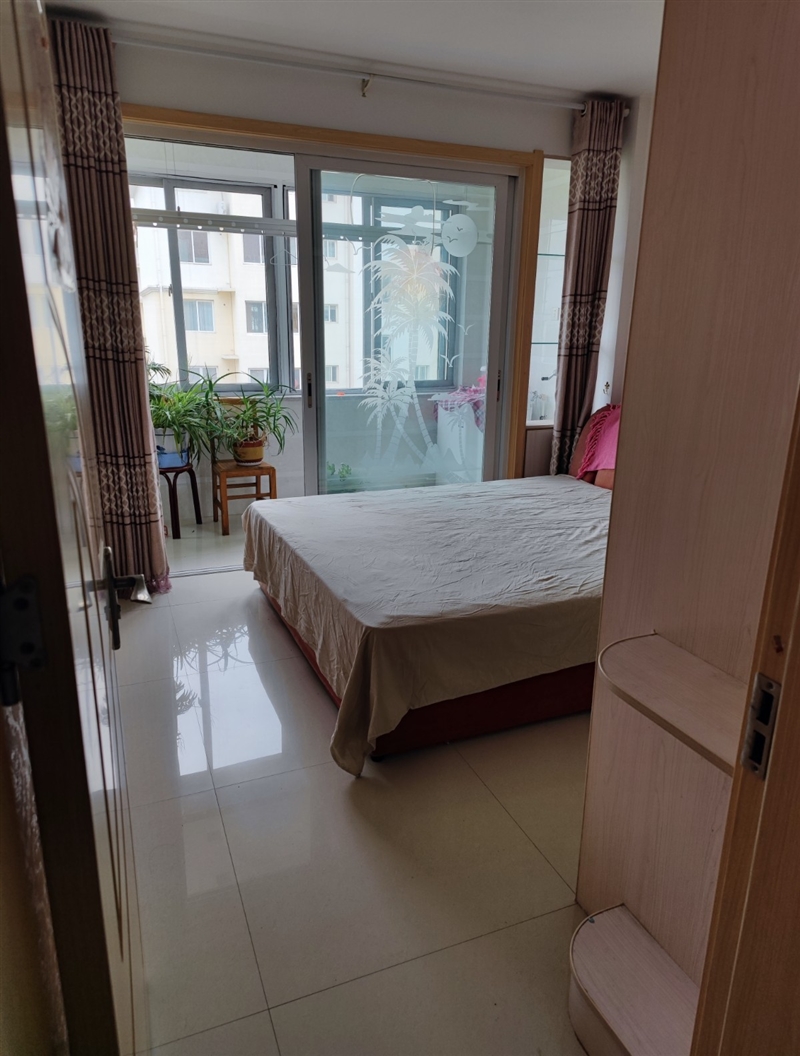 开发区,祥和名苑,精装修,带家具家电,拎包入住