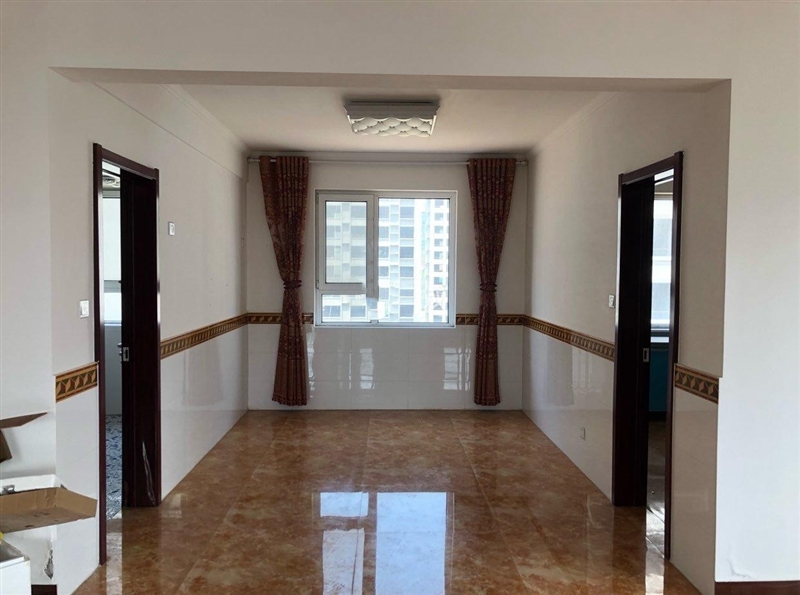 御景园旁三室两厅精装步梯高层,南北通透拎包入住,好停车