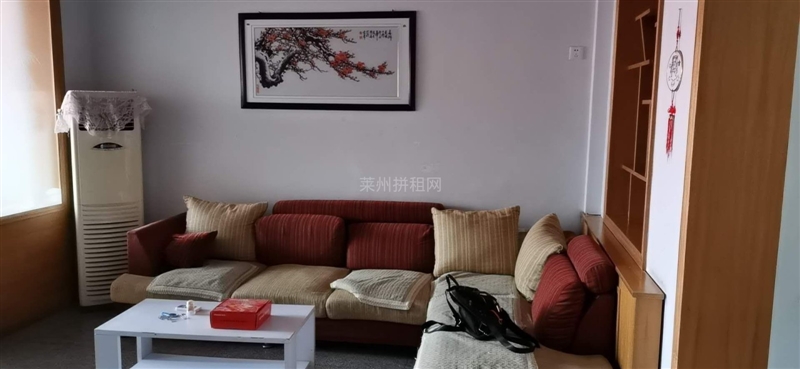 城西,湿地公园附近,精装修,带家具家电,拎包入住