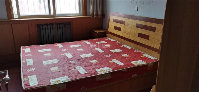 城西,湿地公园附近,精装修,带家具家电,拎包入住