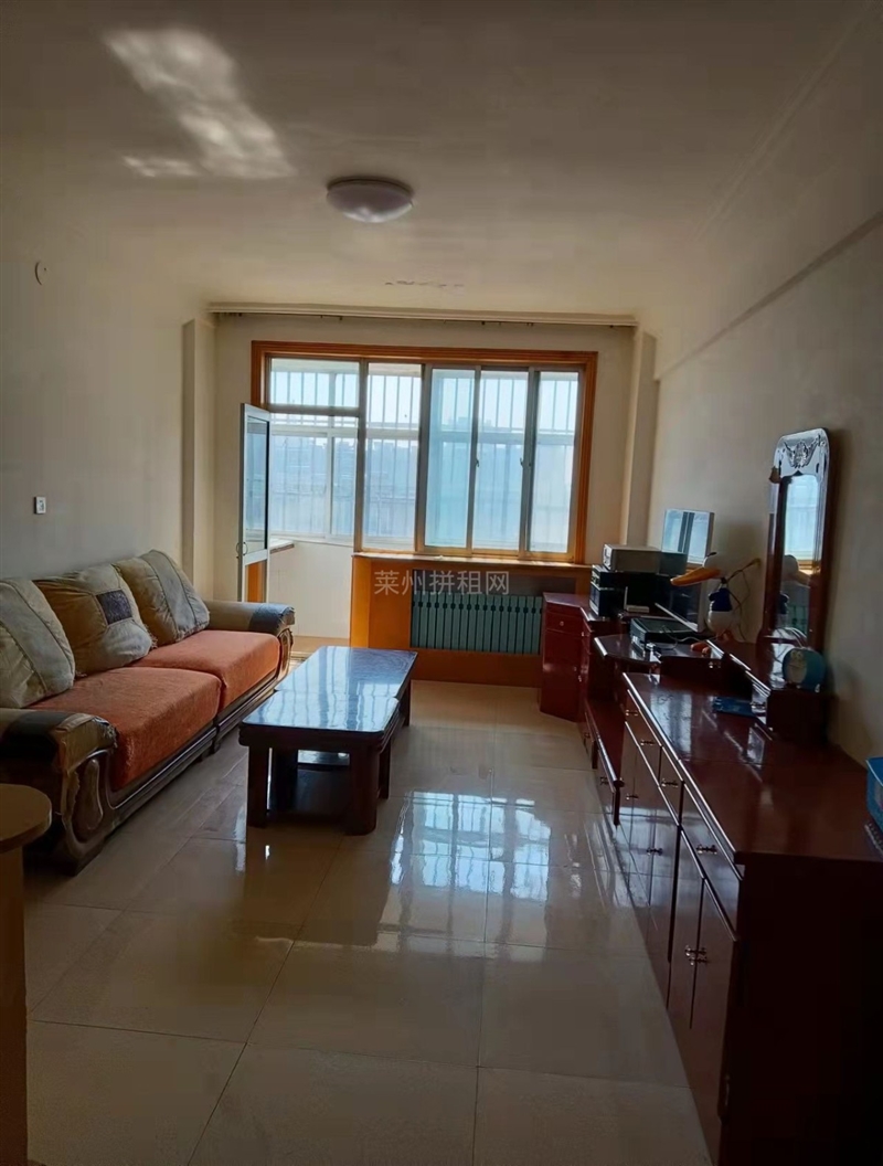 市中心,利群对面,客厅朝阳,精装修,带家具家电,拎包入住