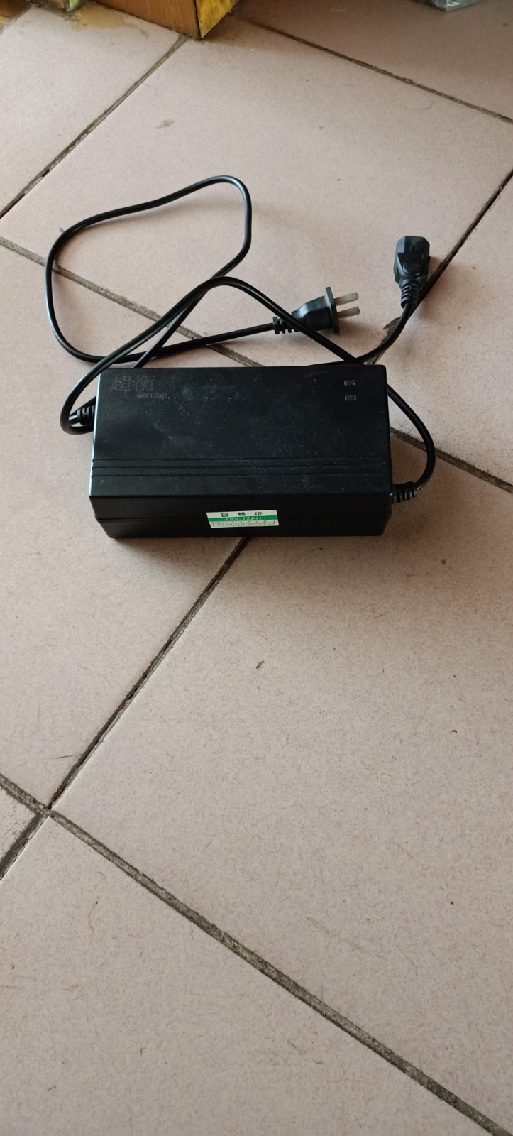 出售电动车充电器