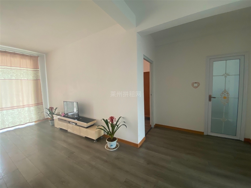 人民医院附近,文昌附近,客厅朝阳,带家具家电,拎包入住