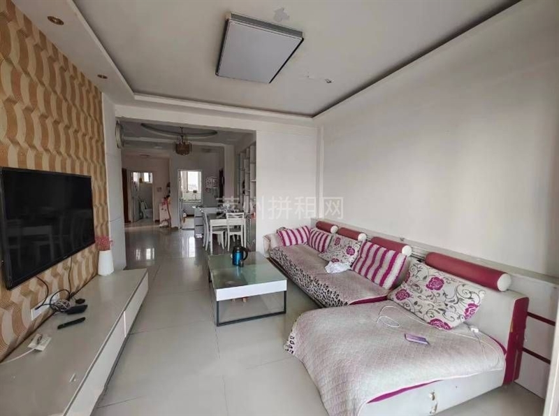 半岛龙庭,高职附近,精装电梯房,带家具家电,拎包入住