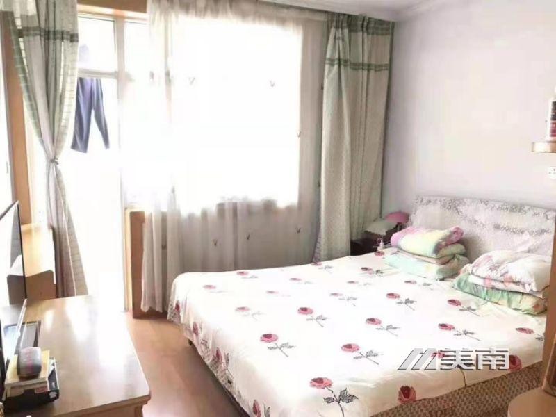 金都家园 汇泉学区三室两厅急售69万8