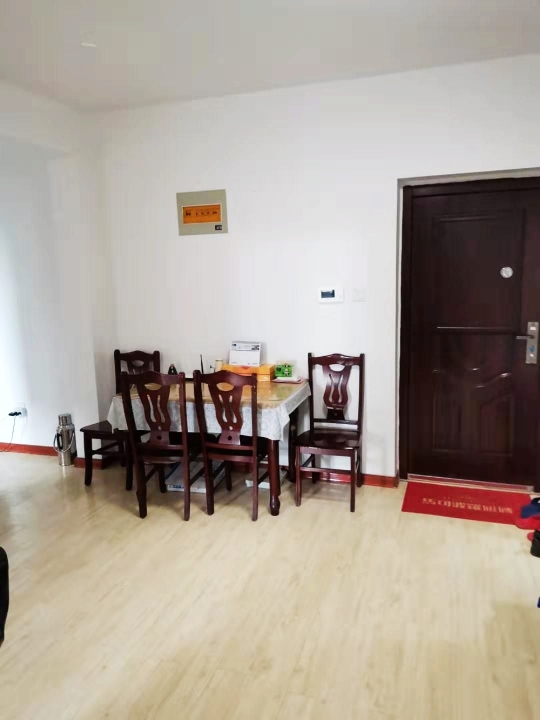 出租 出售 福莱新城电梯房,精装 家电家具齐 学区房