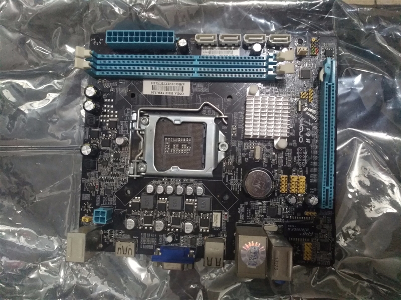 H61主板,风扇,刻录机,延长线,转接头,