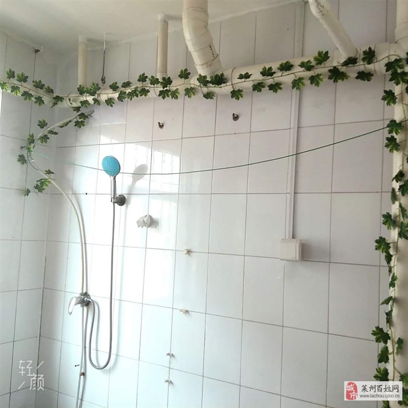 实验中学正对面二楼3室 2厅 1卫1300元/月