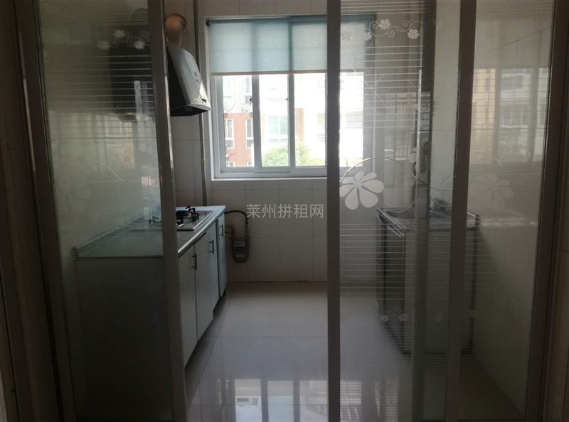 人民医院附近,文昌附近,一楼带车库,精装修,带家具家电