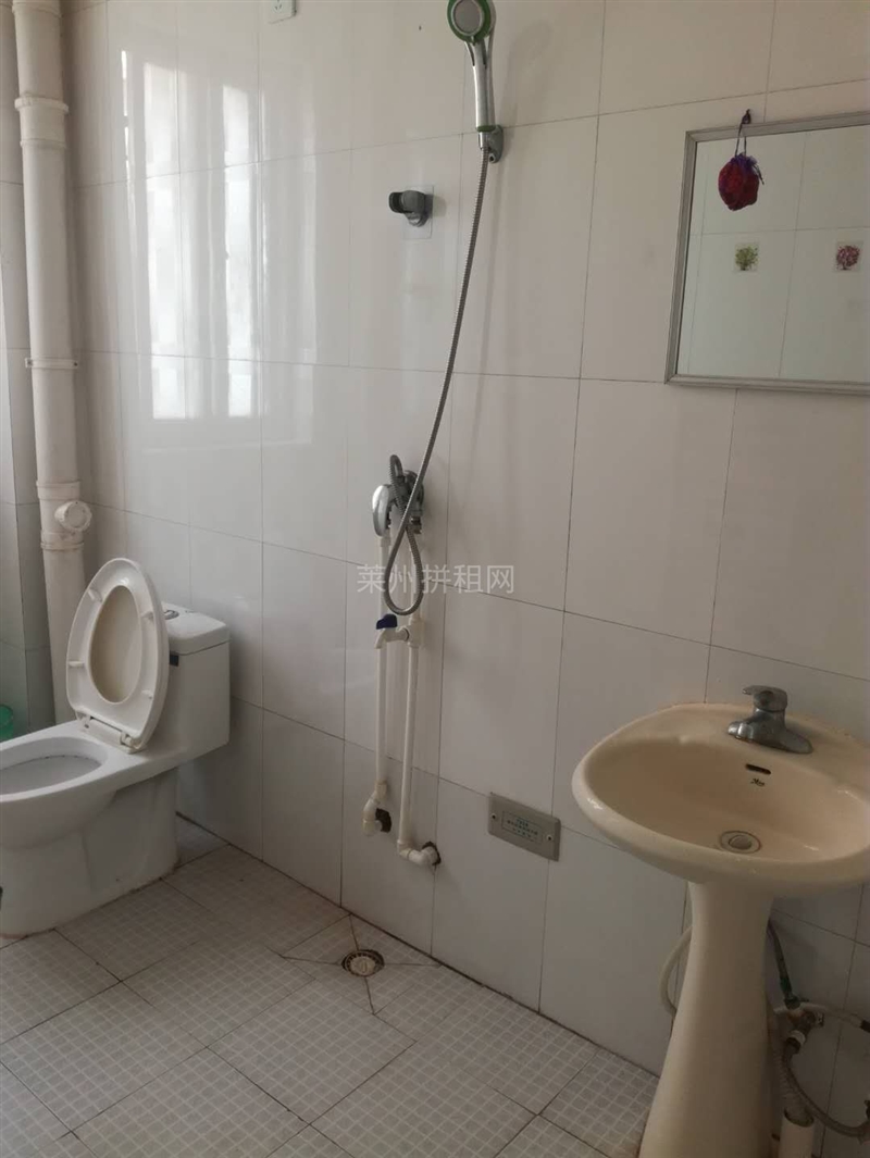 人民医院附近,文昌附近,一楼带车库,精装修,带家具家电