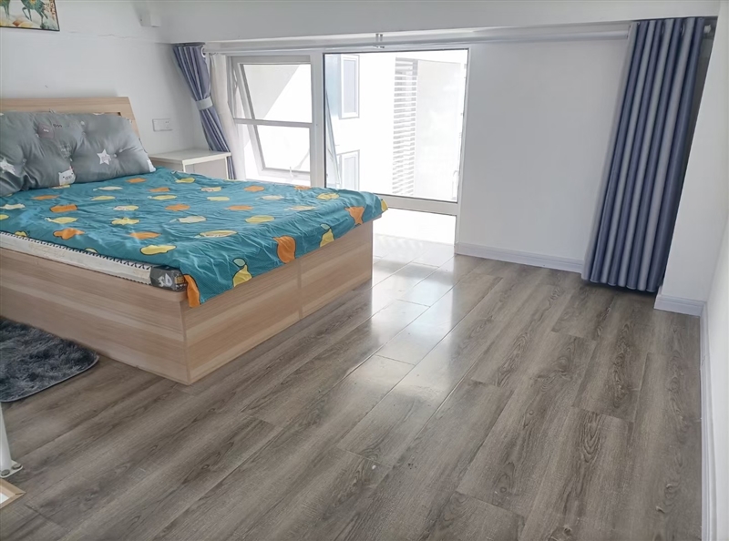 出租瑞莱首付复试公寓带院