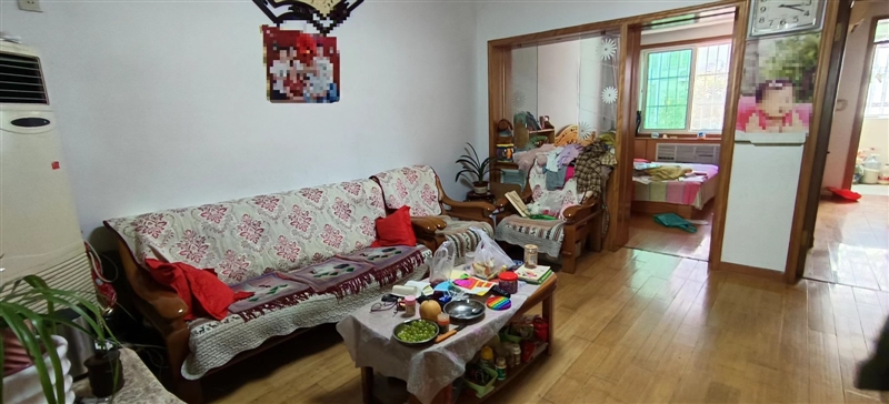 000018银资佳园 二小实验中学学区房 学位未占用 步梯一楼  93加10小房 三室两厅一卫  6