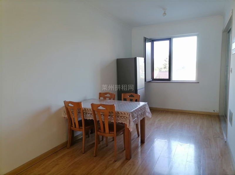 御龙居高档小区,带车位,电梯房,带家具家电,拎包入住