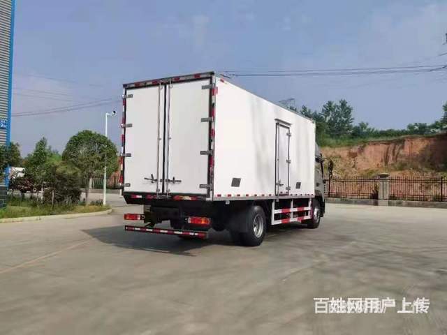 重汽毫翰6.8米冷藏车价格是多少钱