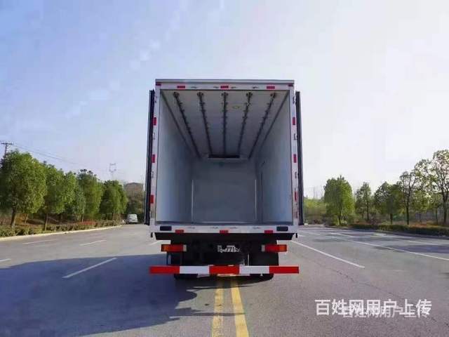 重汽毫翰6.8米冷藏车价格是多少钱