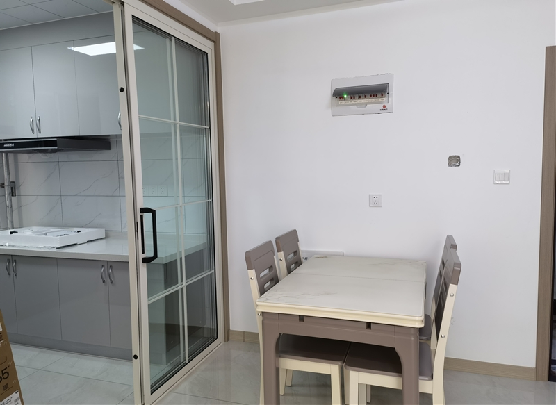 恒隆凯旋城电梯房出租