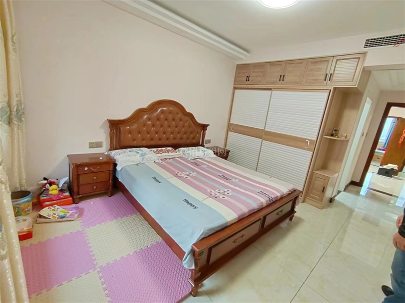 带地下车位,朝阳城电梯房,带家具家电,拎包入住