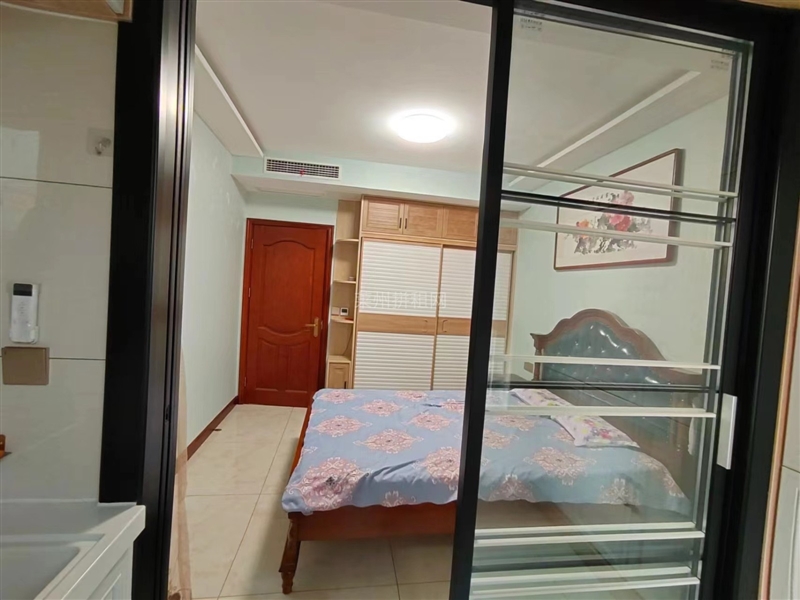 带地下车位,朝阳城电梯房,带家具家电,拎包入住