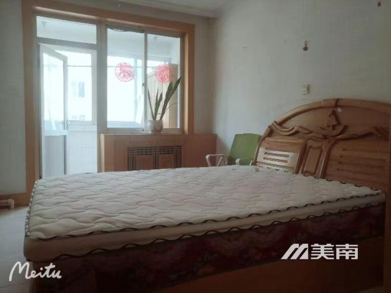 急售一小实验中学学区,教育路黄金楼层,79平,简装两室,48万