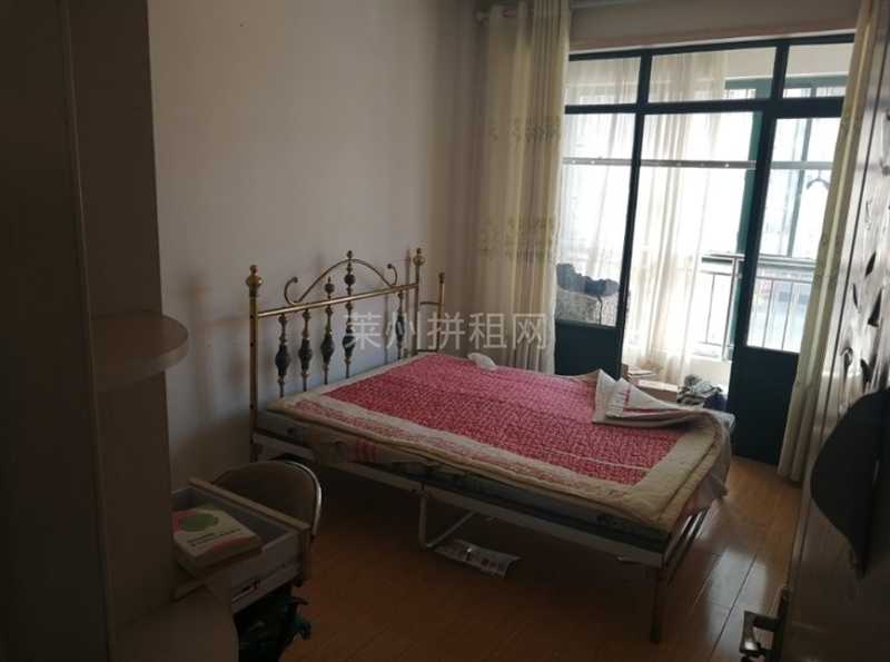 文昌建材附近,精装低楼层,带家具家电,拎包入住