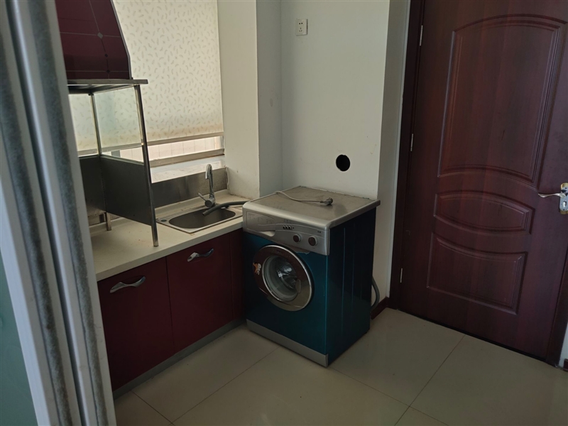 市中心府东苑一室精装电梯公寓,北向,家具家电齐全拎包入住