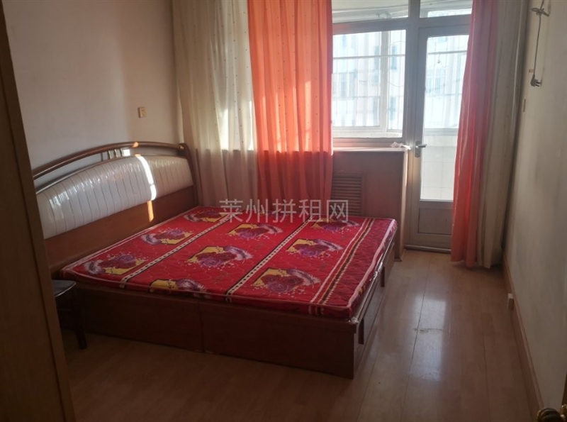 市中心,府东街附近,精装修,带家具家电,拎包入住