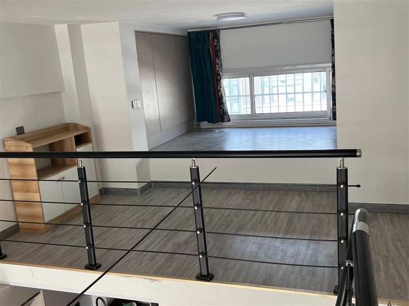 出租瑞莱首府两室两厅精装复试公寓,家具家电齐全,拎包入住