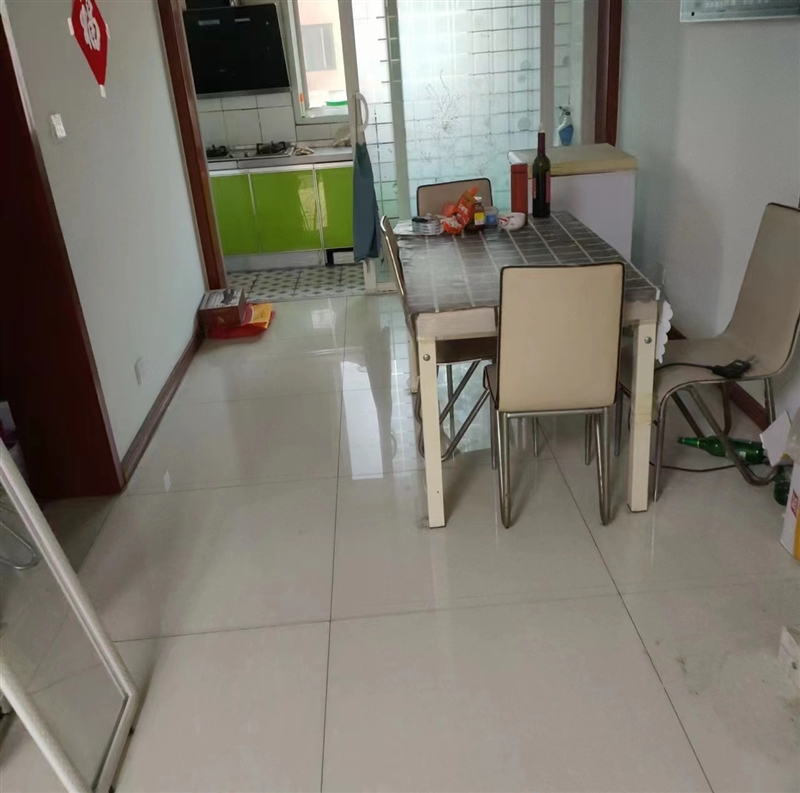 五个庄小区3楼出租,家具电器齐全拎包入住