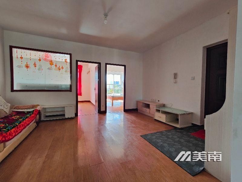 正昕苑小区 2楼 精装两室 家电齐全月租1400元