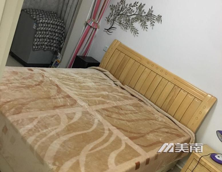 安馨家园电梯中层精装两室家电齐全拎包入住月租1500元