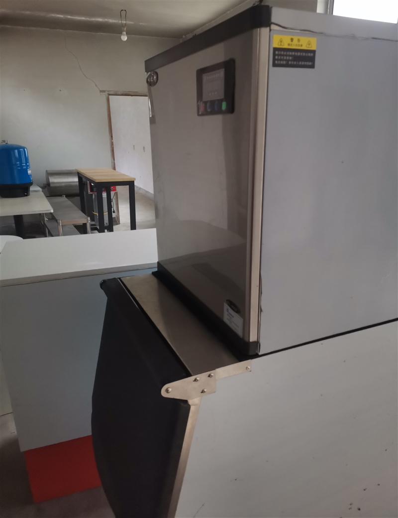 转让部分桌椅板凳