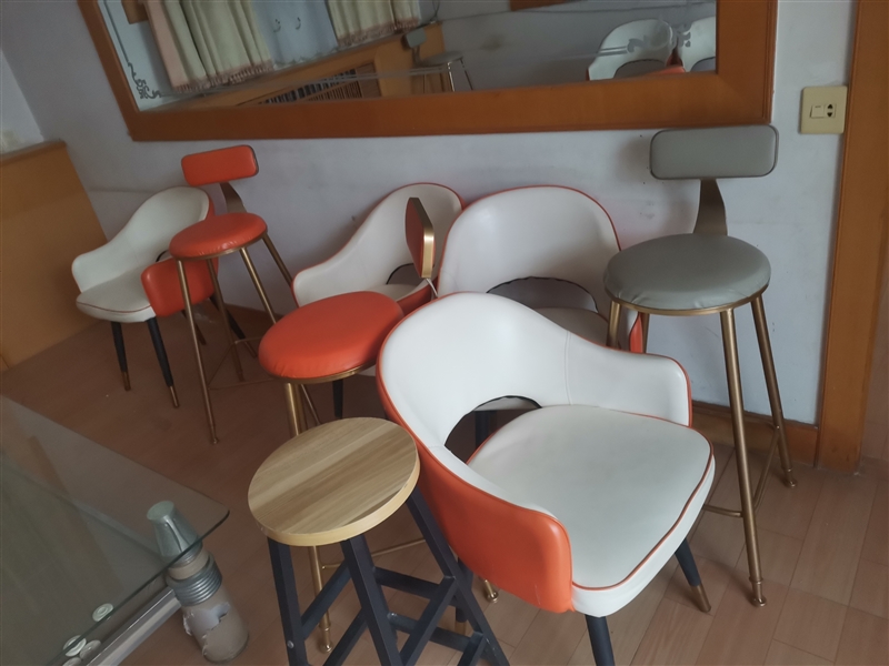 转让部分桌椅板凳