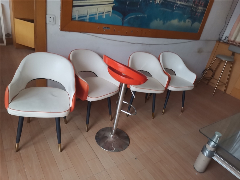 转让部分桌椅板凳