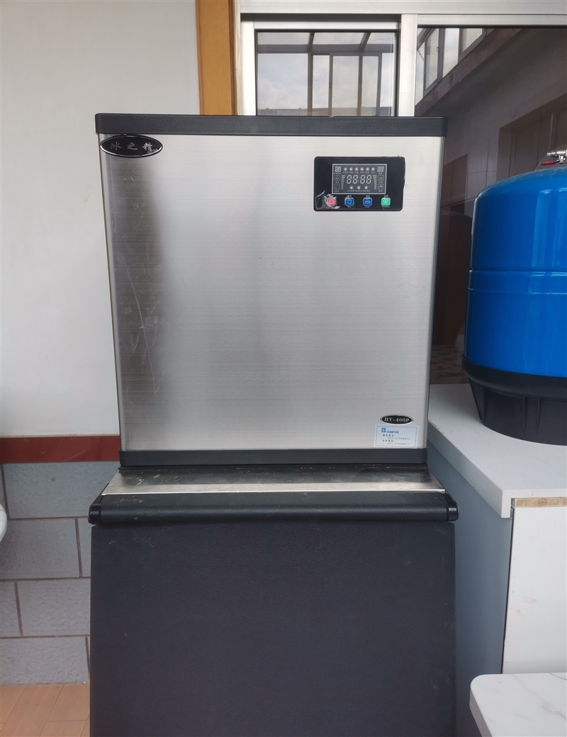 转让部分桌椅板凳