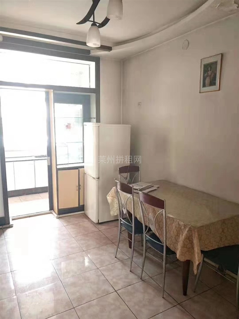 文泉花园,商贸城附近,精装修,带家具家电,拎包入住