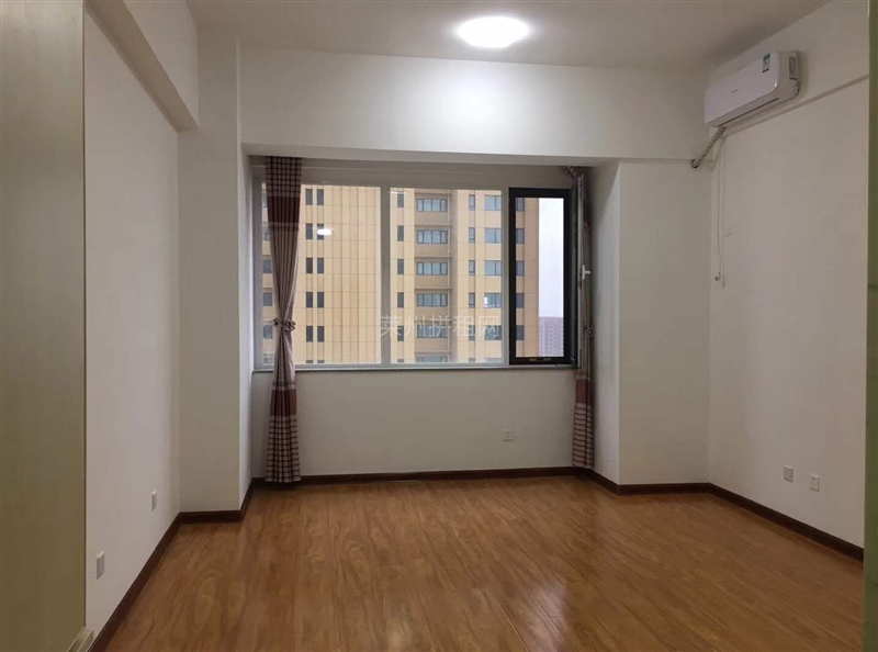 市中心,朗湖国际精装南向公寓,商住两用,精装修