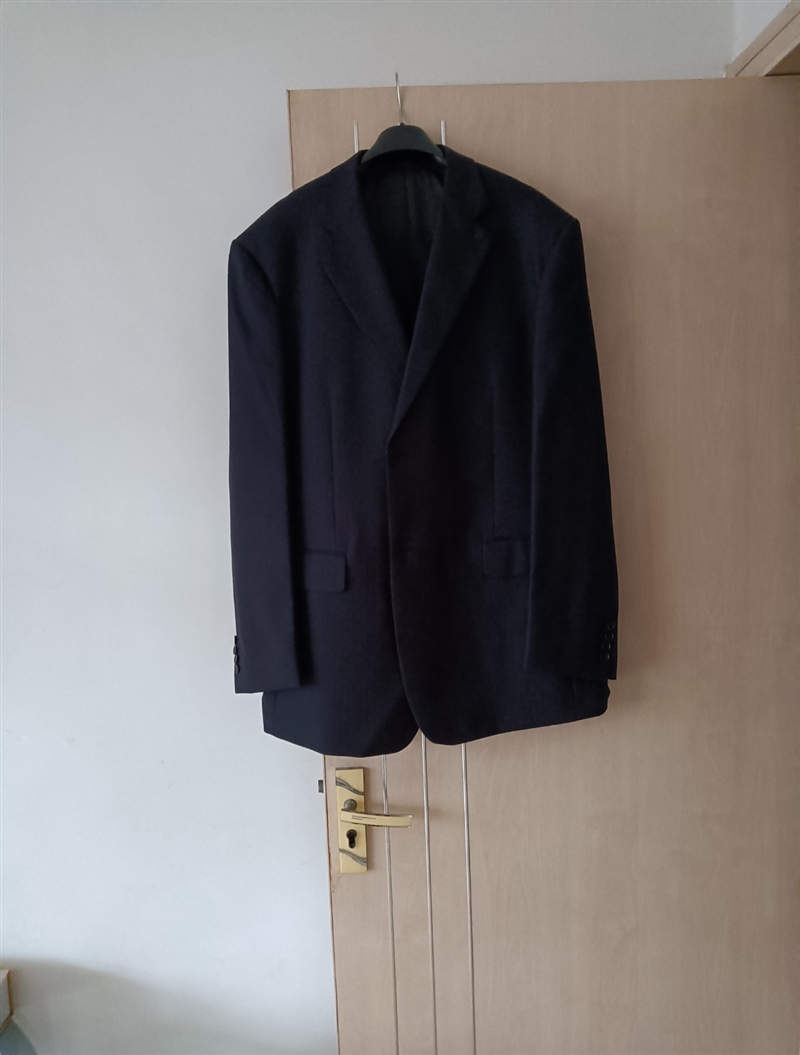 全新新朗希努尔西服一套