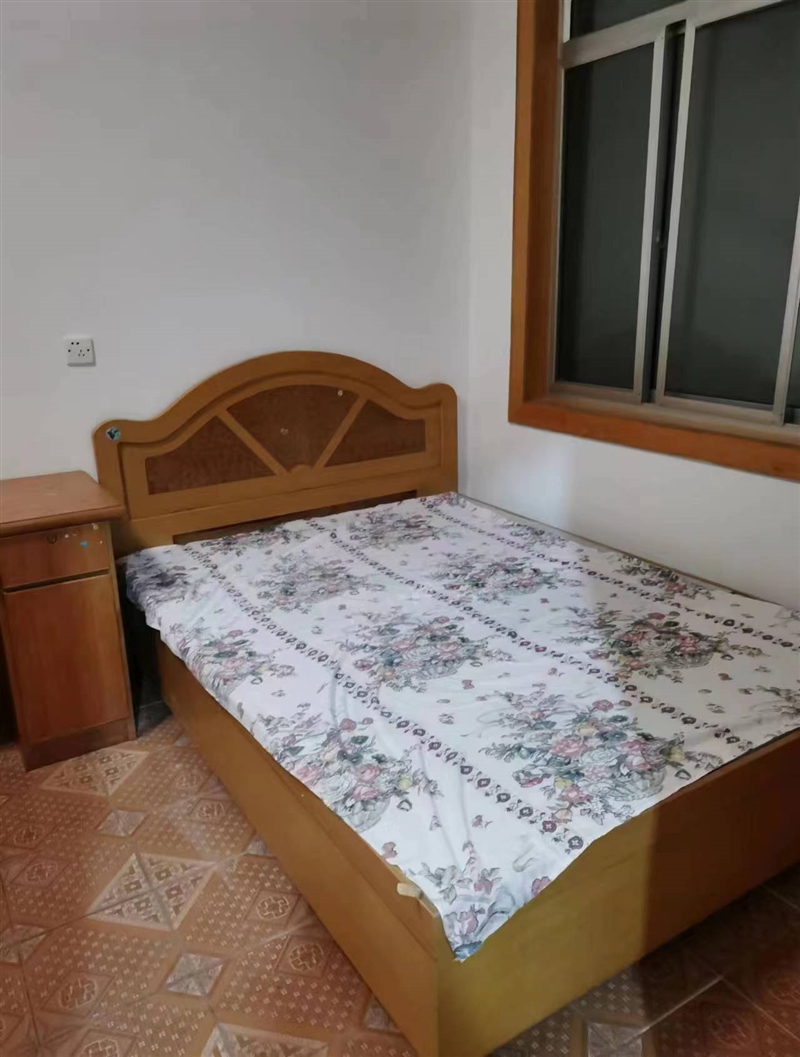 市中心民房,集体供暖天然气齐全