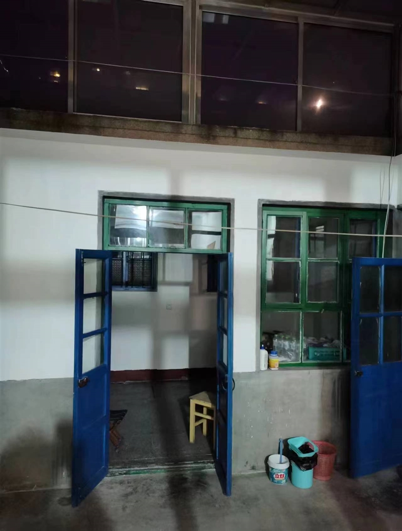 市中心民房,集体供暖天然气齐全