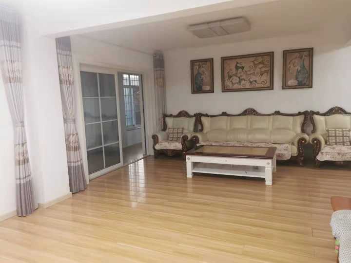 文苑星城三室两厅105平,南向超大阳台,阳光充沛精装带全部家具家电,免费车位...
