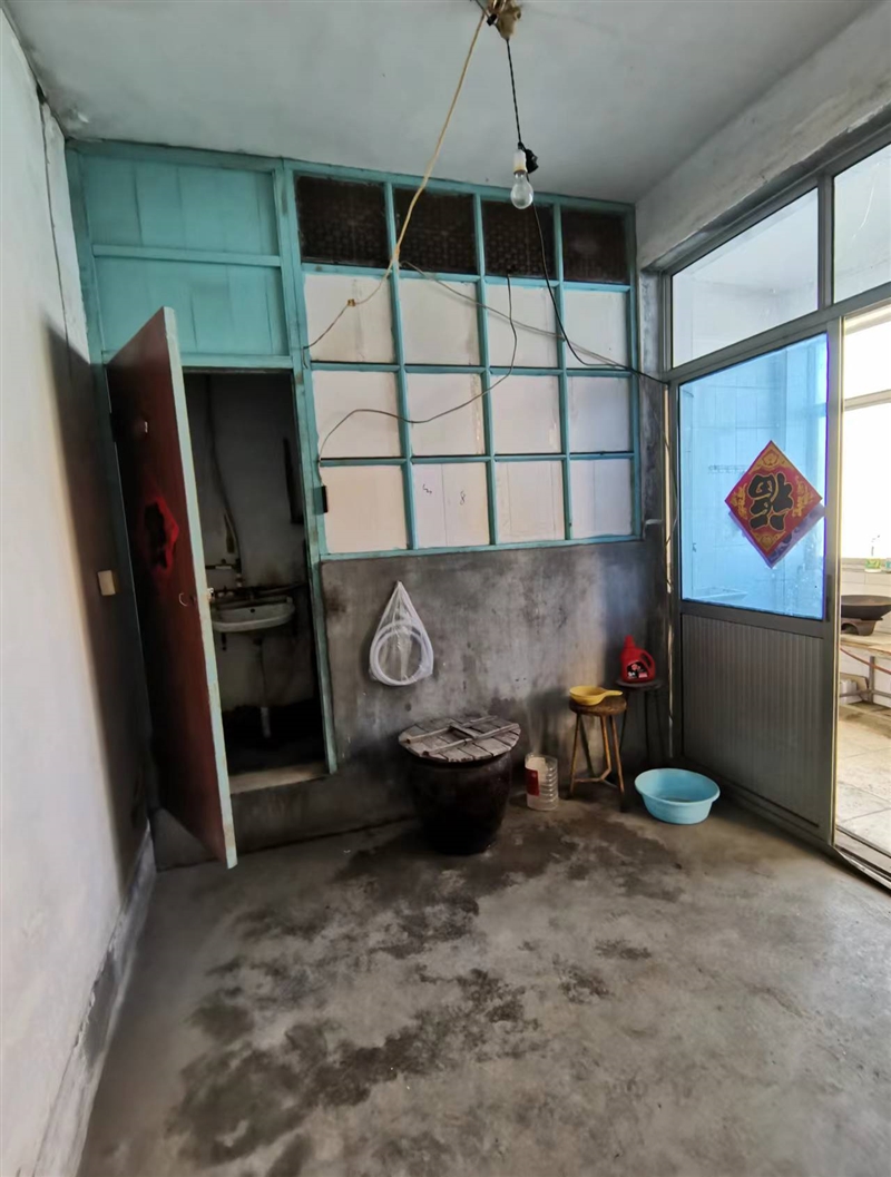 华峰栋盛苑南赵家疃二层楼二楼出租