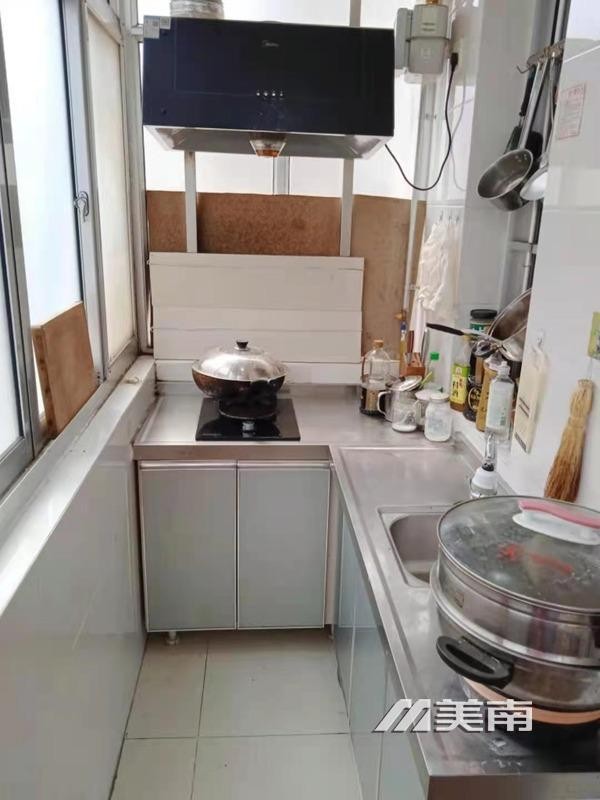 3一小文峰中学学区1楼,精装少住两室,仅售29万8