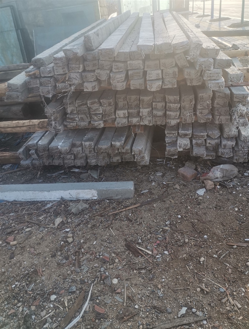 出售水泥檩条断桥铝门