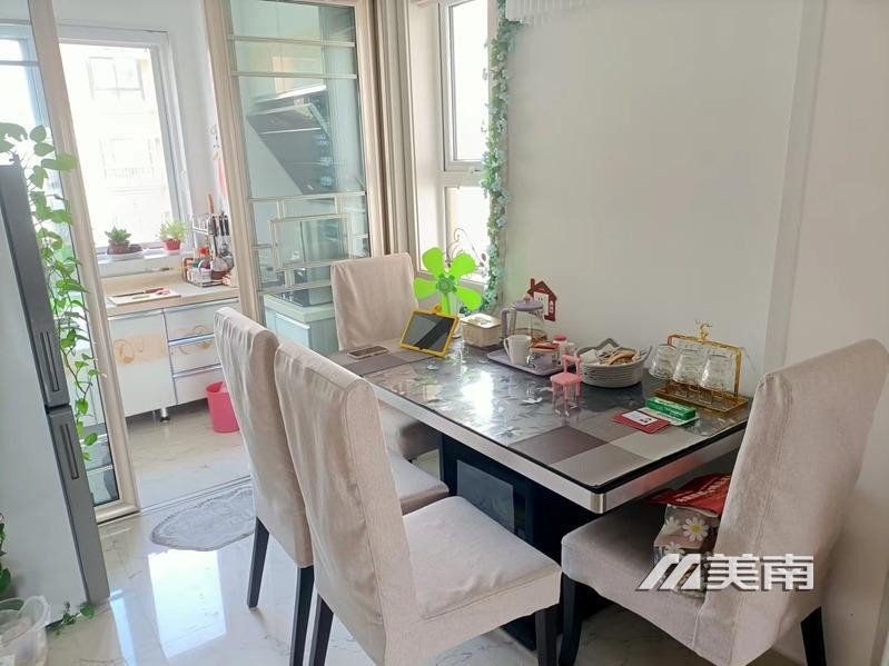 3城南凤凰城步梯二楼,拎包入住,仅售49万8