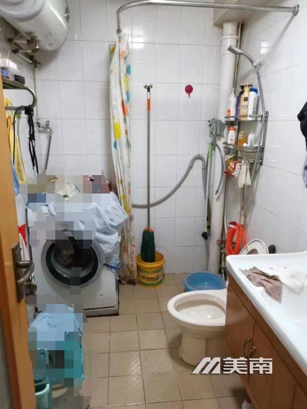 3一小云峰中学学区,教育路八区,精装三室,可拎包入住